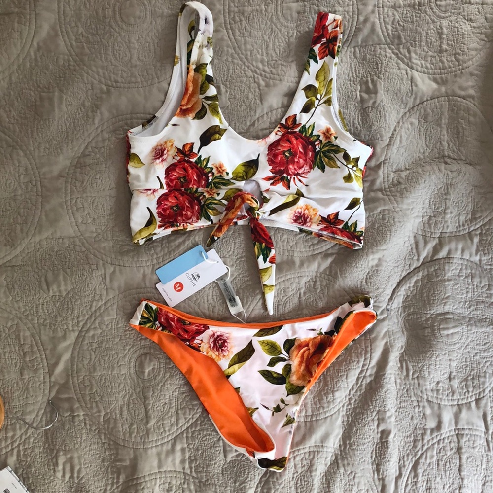 CUPSHE floral bikini size M